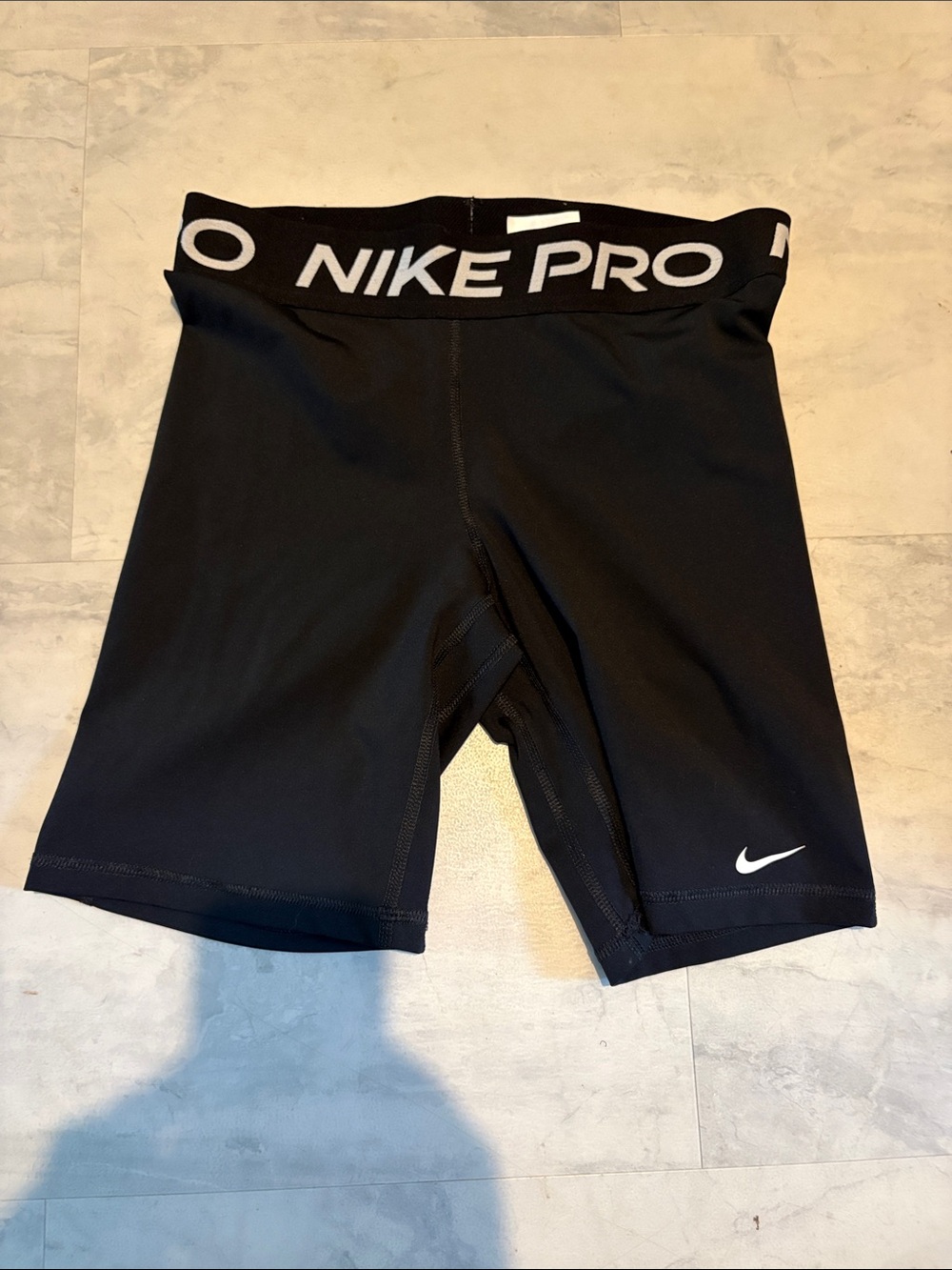 Nike Pro  Compression Shorts black/white  women’s athletic/Biking short
Size S/M